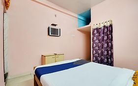 Hotel O Sri Murugan Lodge